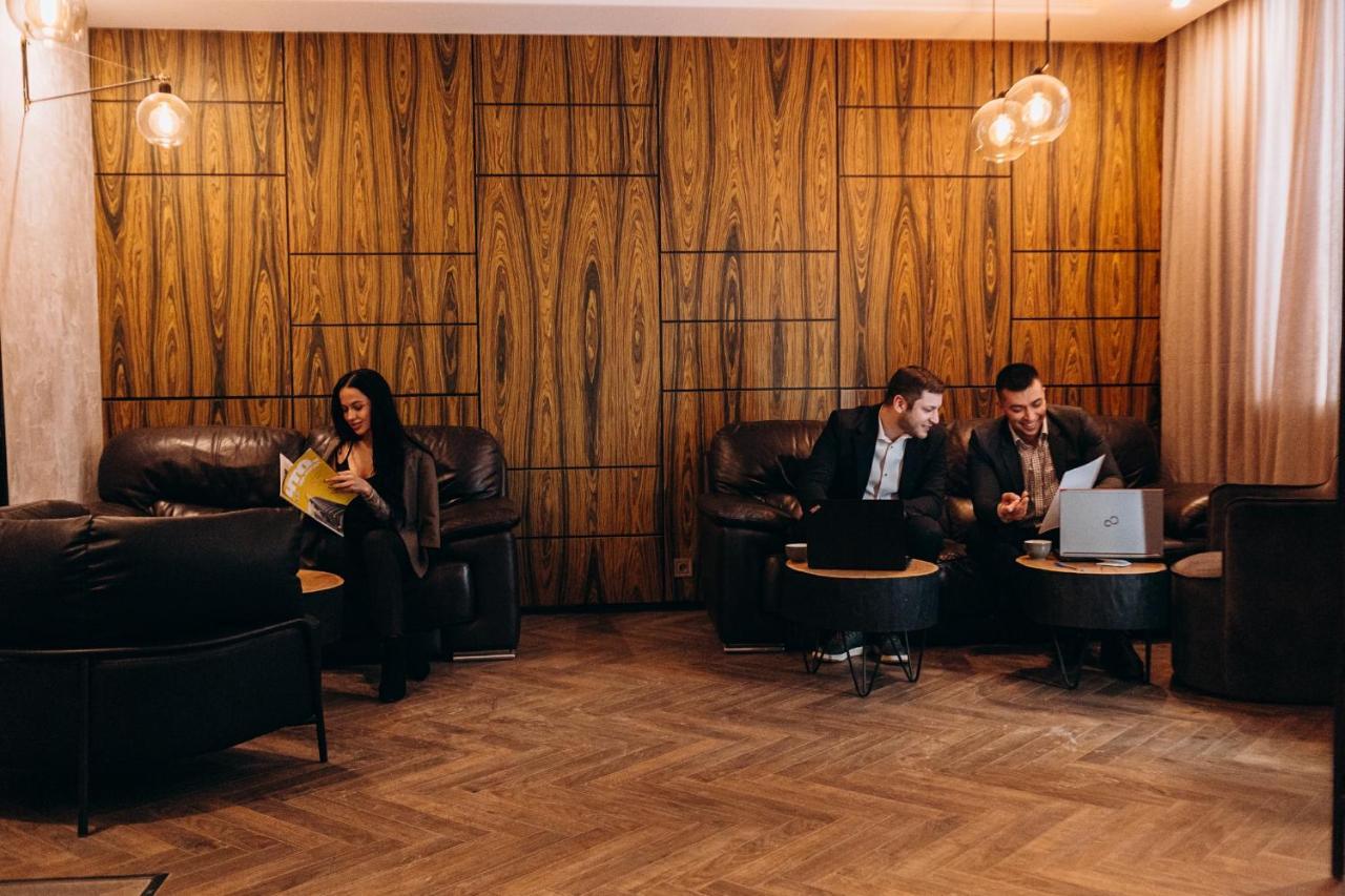 Kulikovskiy Hotel ハルキウ エクステリア 写真
