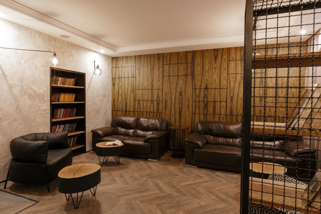 Kulikovskiy Hotel ハルキウ エクステリア 写真