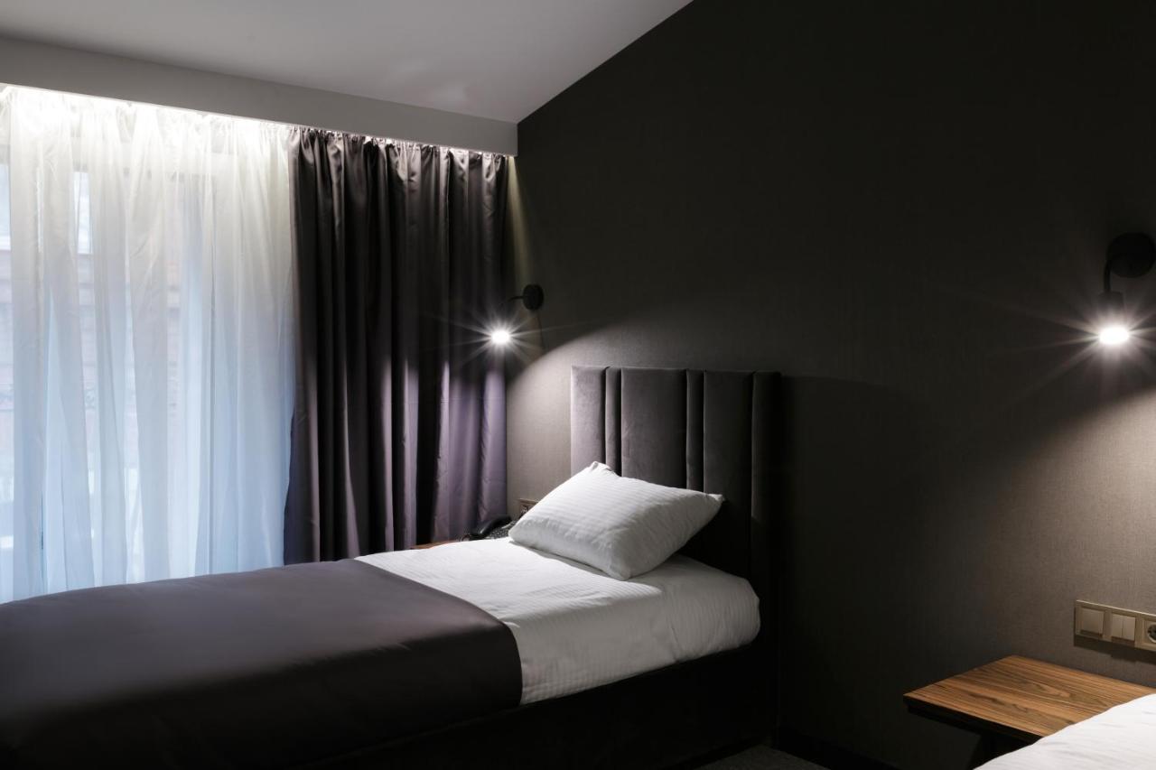Kulikovskiy Hotel ハルキウ エクステリア 写真